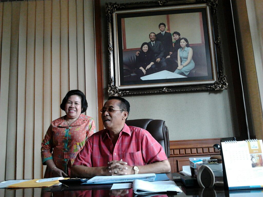 owner rosalia indah