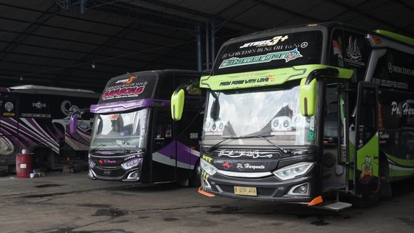 bus jakarta pati haryanto