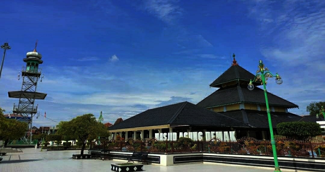 masjid agung demak