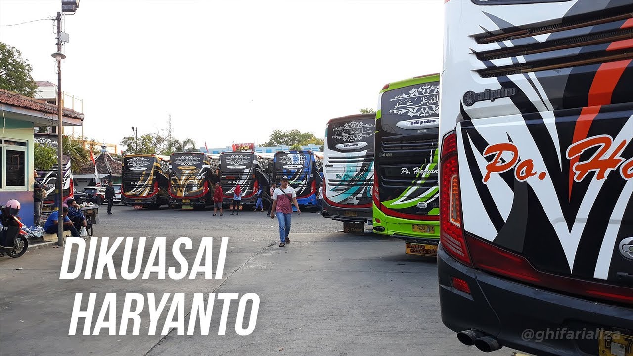 bus haryanto di terminal pati