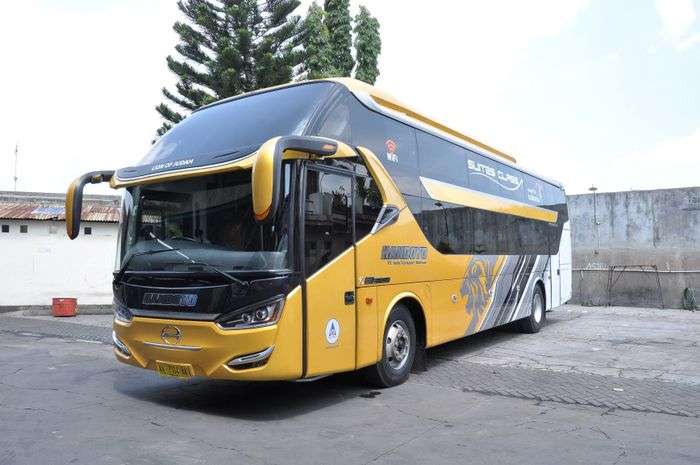 Karoseri bus handoyo