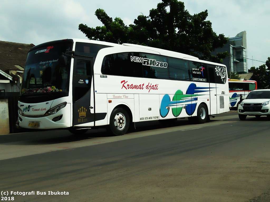 karoseri bus kramat djati